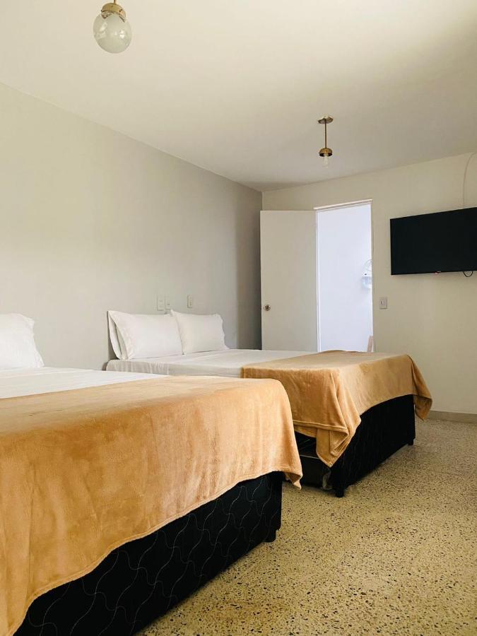 Aparta Hotel Mediterraneo Estadio 메딜린 외부 사진